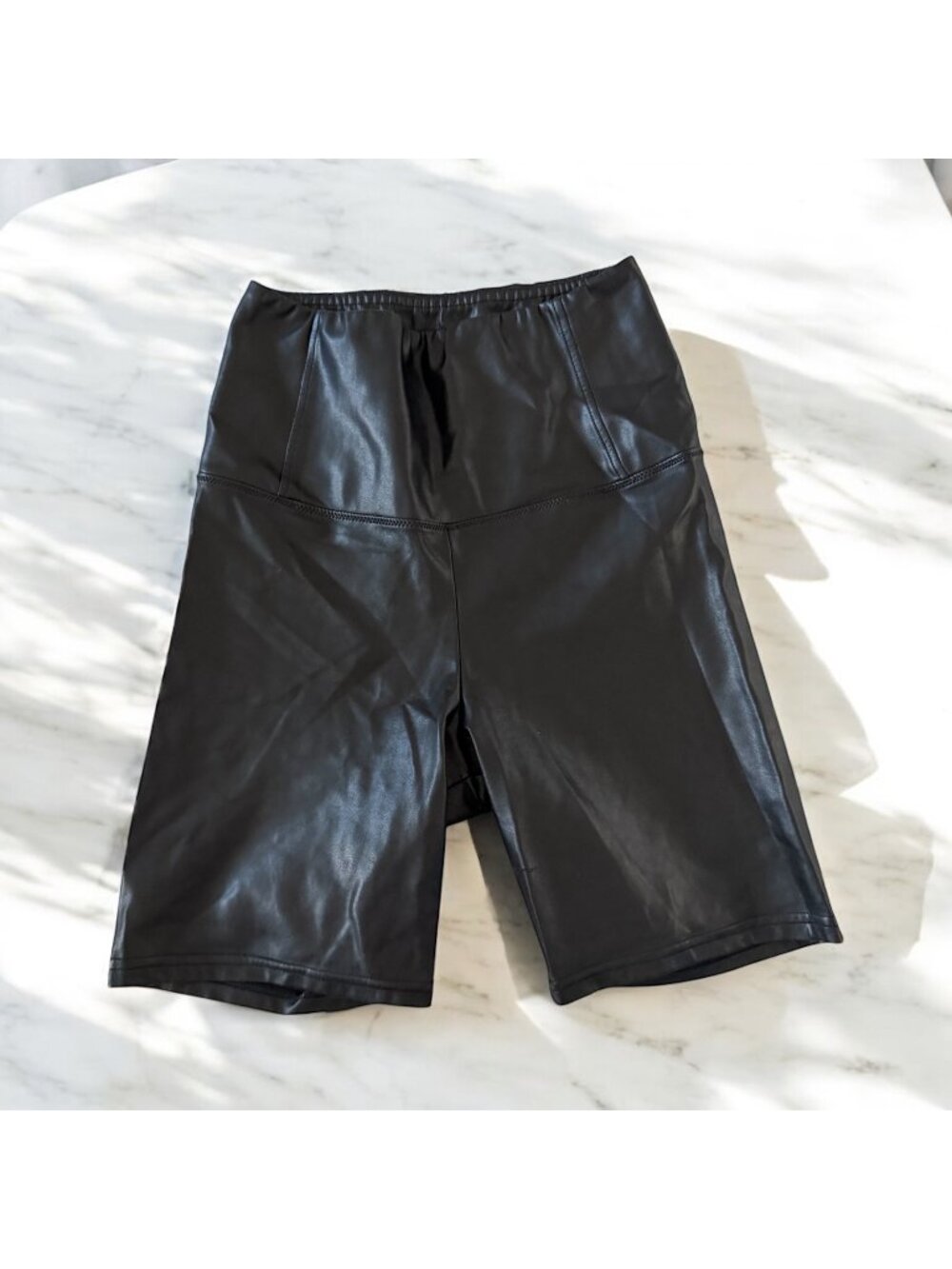 WILFRED FREE Aritzia Leatherette Bike Short Size XS